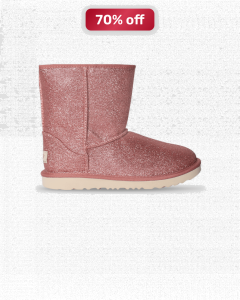 حذاء من  UGG